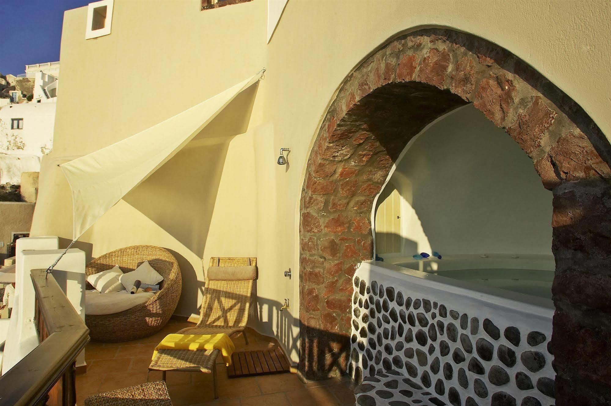 Art Maisons Oia Castle Exterior photo
